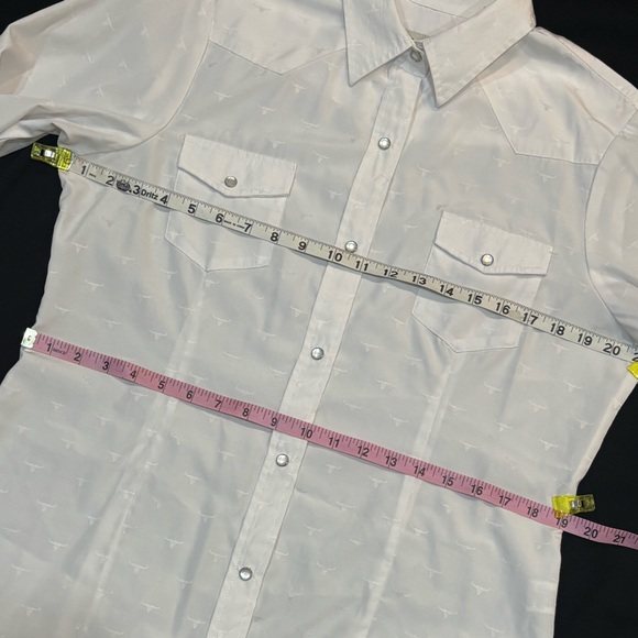 Roper Women’s fitted Pearl Snap Blouse Size L - Picture 6 of 9